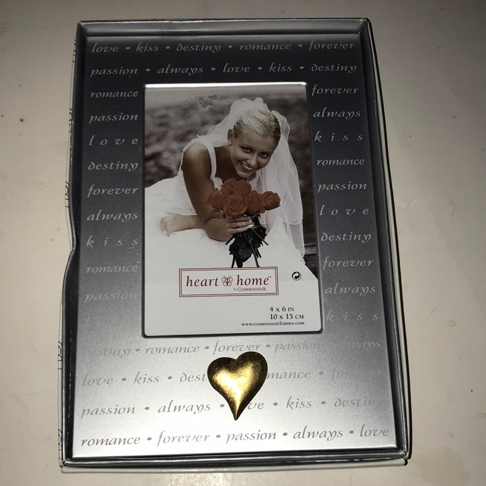 NIB Wedding Photo Frame with Gold Heart Accent